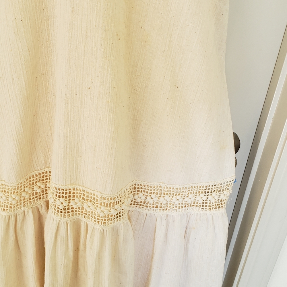 Elegant Cream Embroidered Maxi Dress - Picture 3 of 8